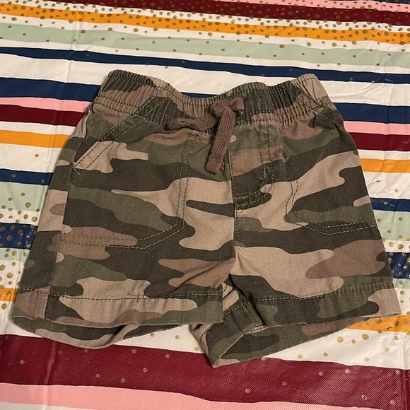 Set of 3 shorts.Jumping bean camo 3M, carter 3M and game winner for kids 3-6M - Picture 2 of 7